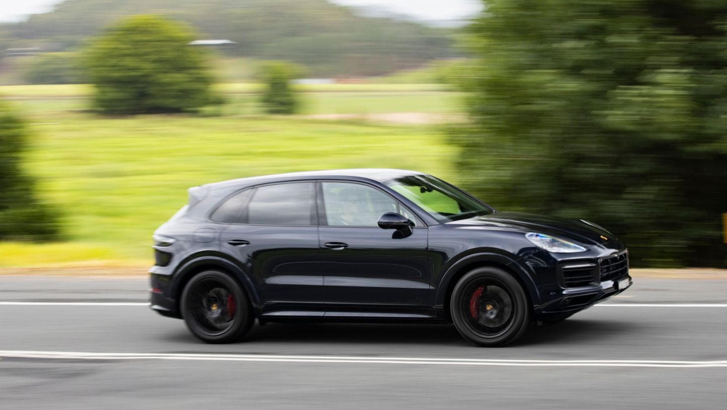 Product Highlights Cayenne GTS Exclusivity, dynamics and roaring V8